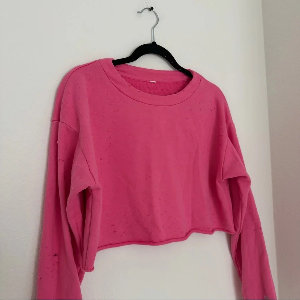 ALO Yoga Fierce Cropped Distressed Details Sweatshirt Pullover Pink Size S Women